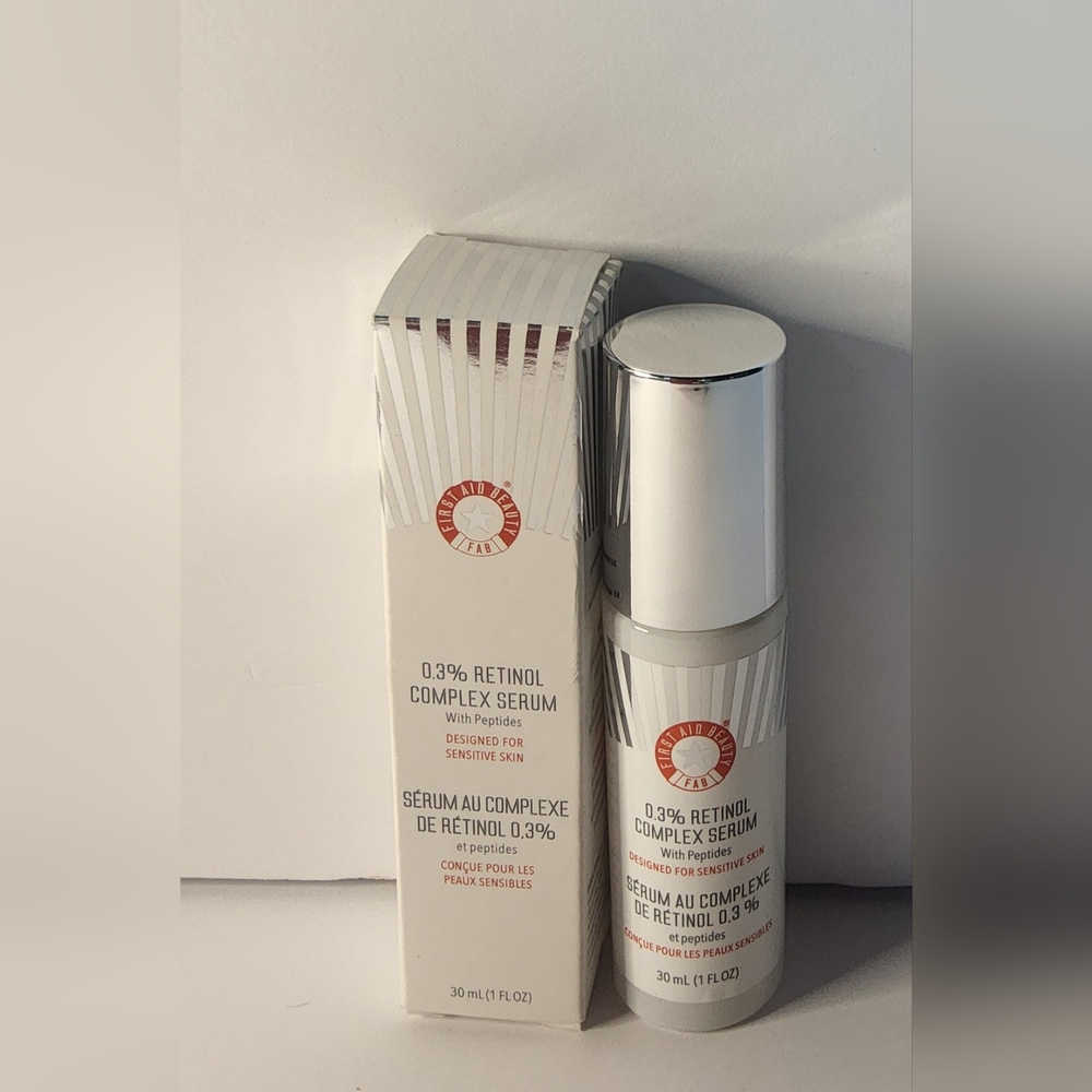 First Aid Beauty 0.3%‎ Retinol Complex Serum